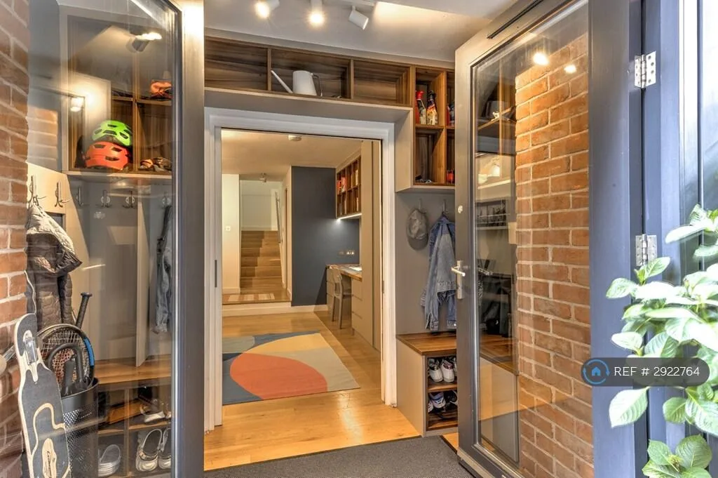 3 bedroom maisonette for rent