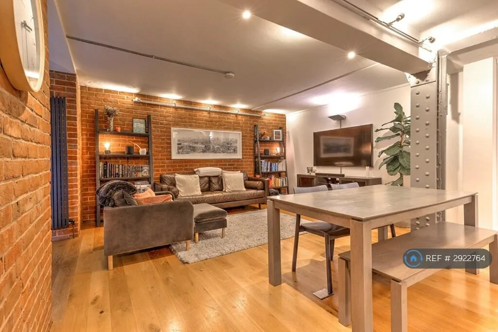 3 bedroom maisonette for rent