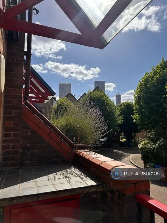 4 bedroom flat for rent