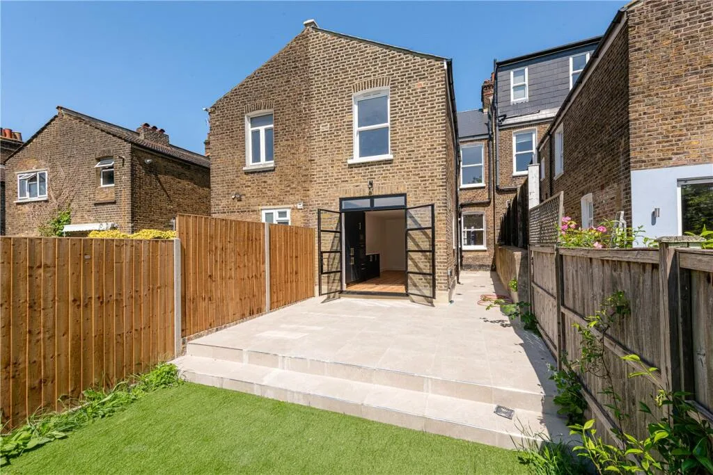 3 bedroom terraced house for rent