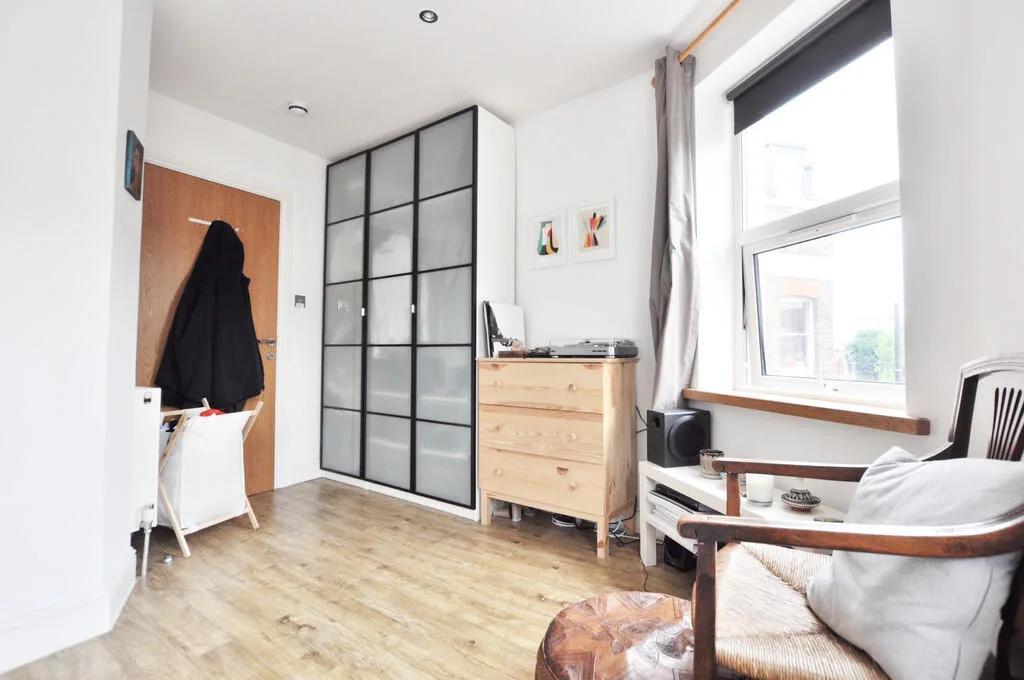4 bedroom flat for rent