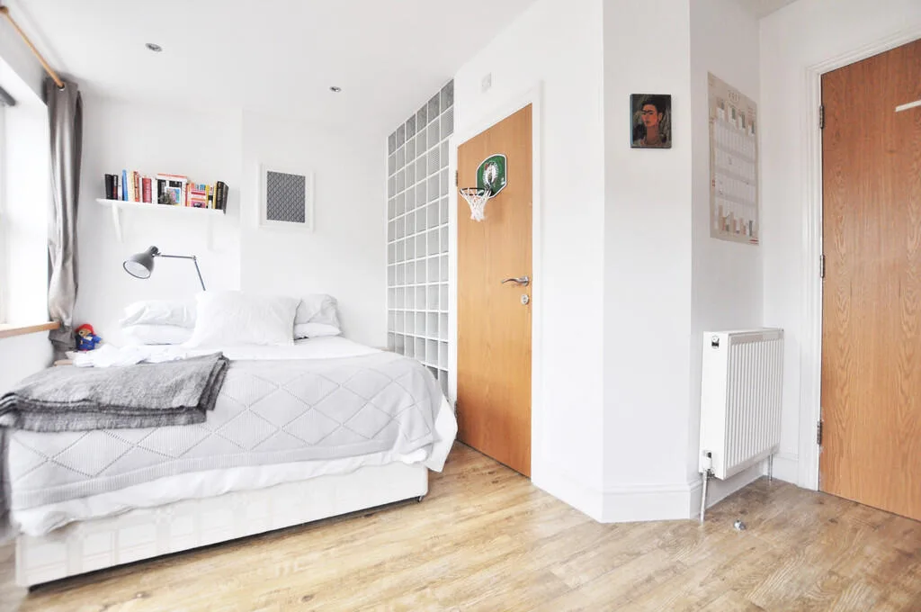 4 bedroom flat for rent