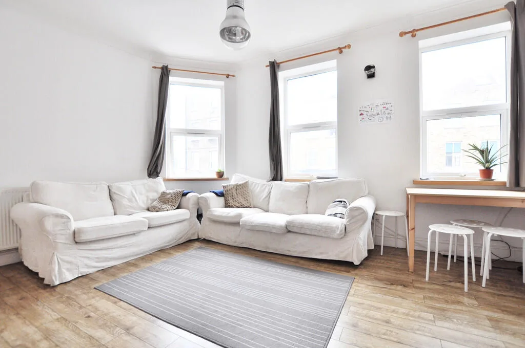 4 bedroom flat for rent