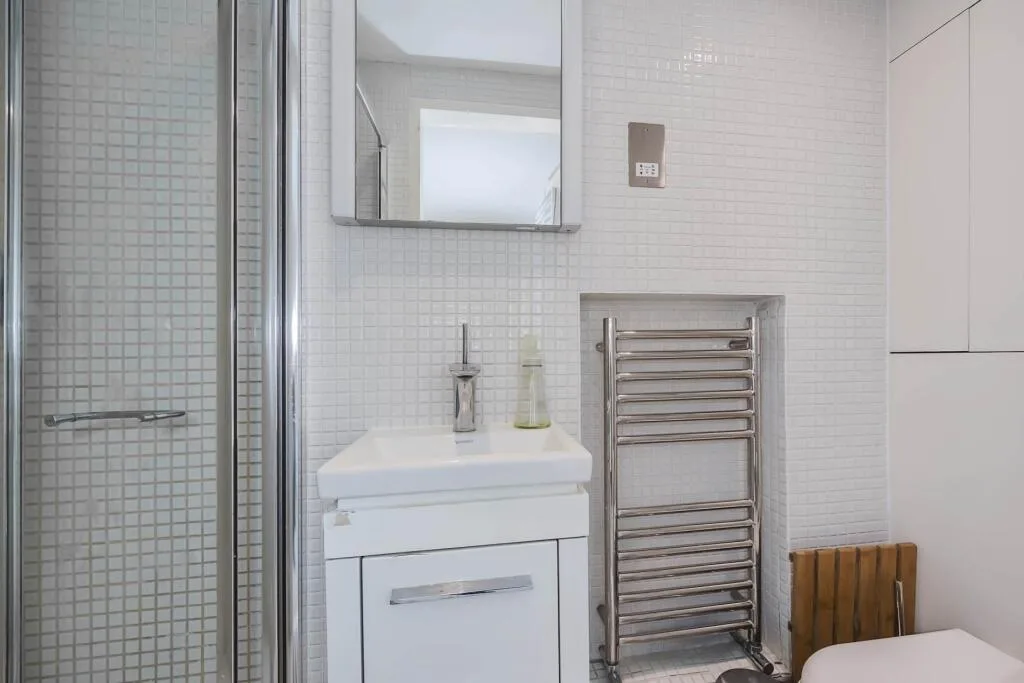 2 bedroom maisonette for rent