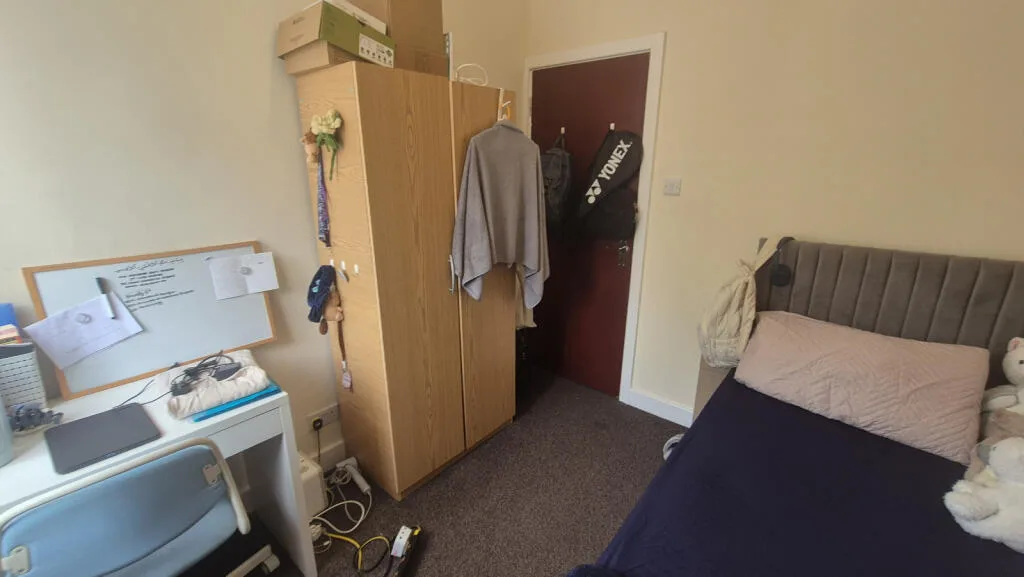 4 bedroom end of terrace house for rent