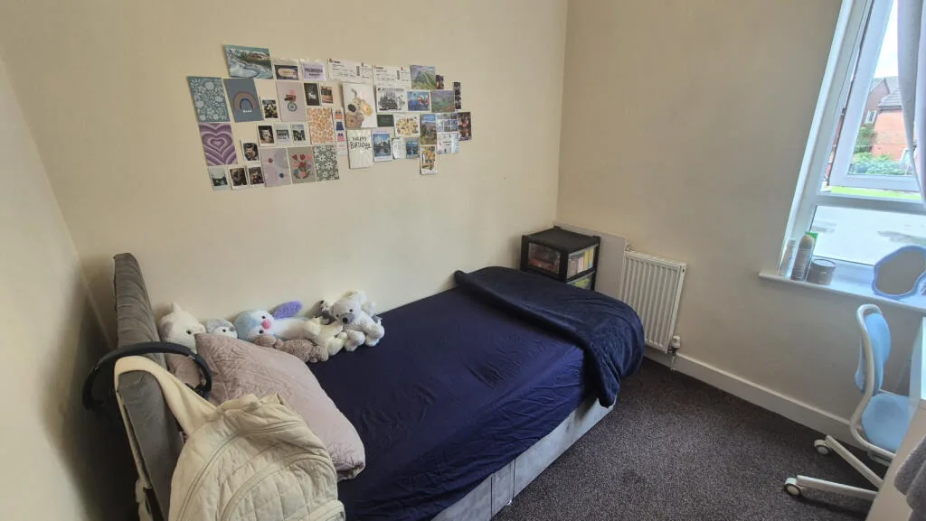 4 bedroom end of terrace house for rent