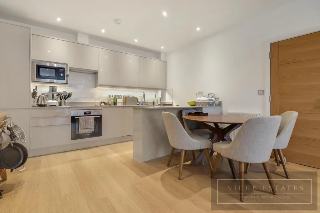 2 bedroom duplex for rent