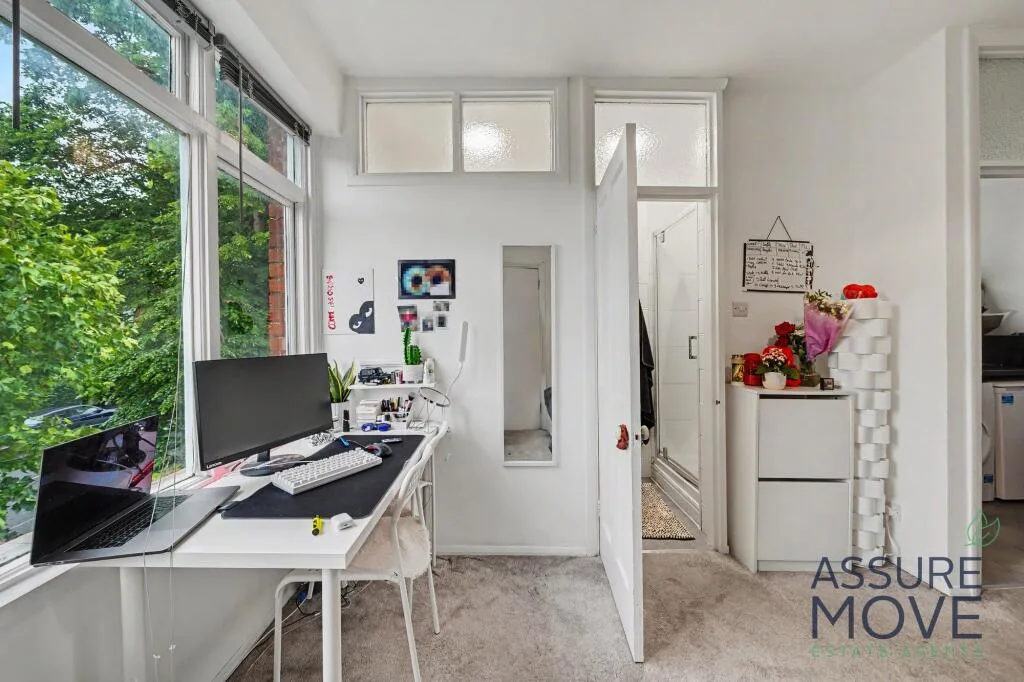 Studio flat for rent
