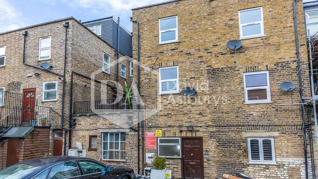 3 bedroom apartment for rent