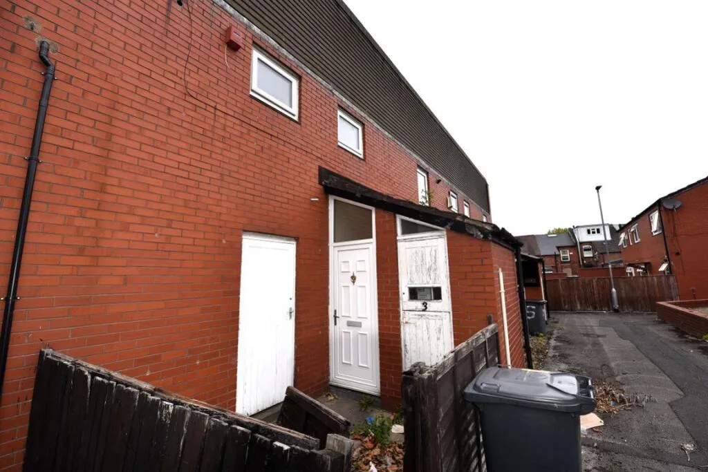 2 bedroom house for rent