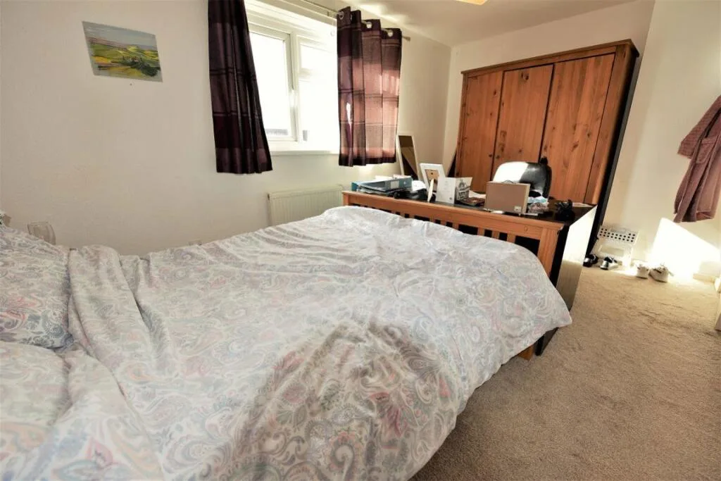 2 bedroom house for rent