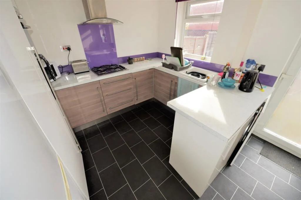 2 bedroom house for rent