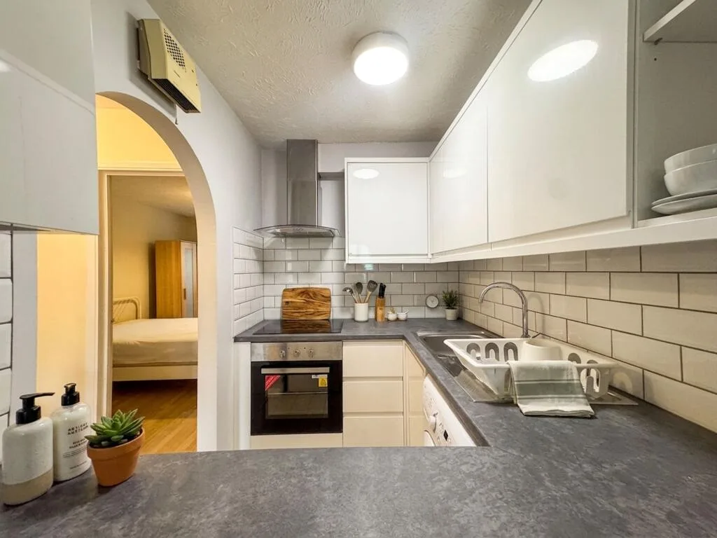 1 bedroom apartment for rent
