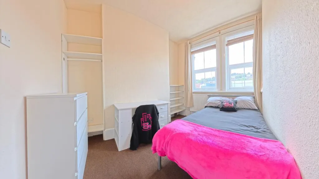 3 bedroom flat for rent