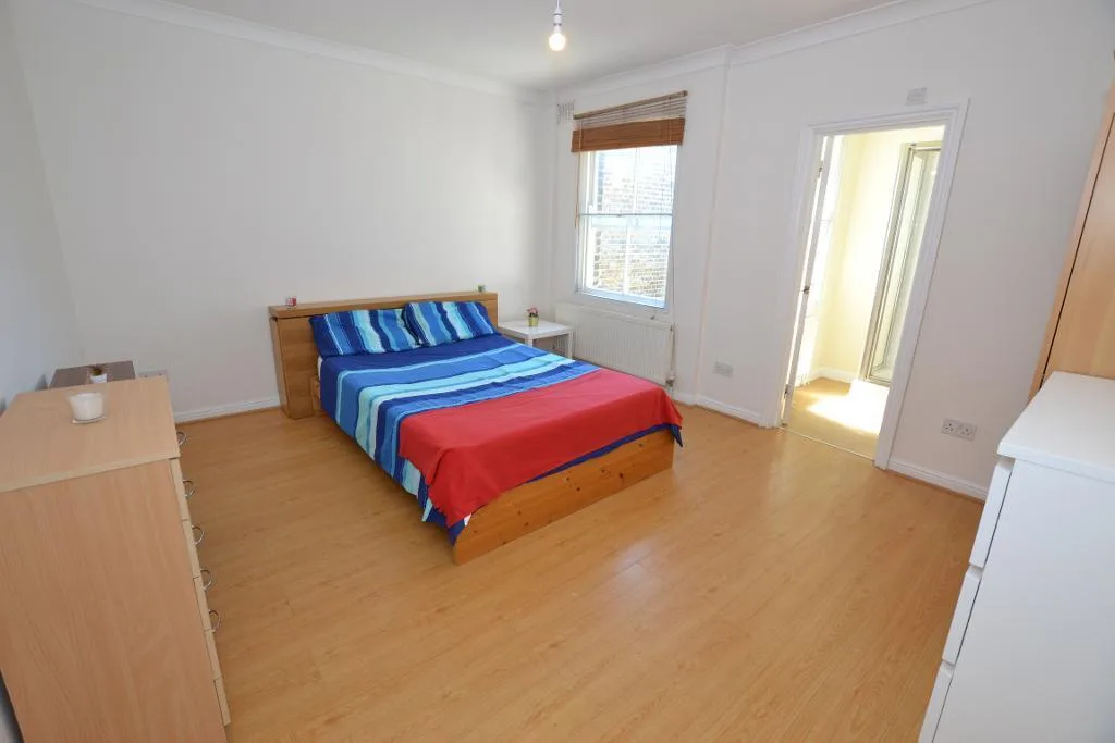 2 bedroom maisonette for rent