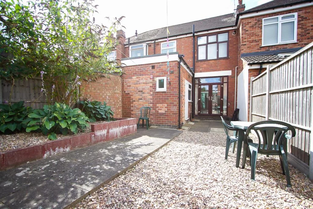 4 bedroom terraced house for rent