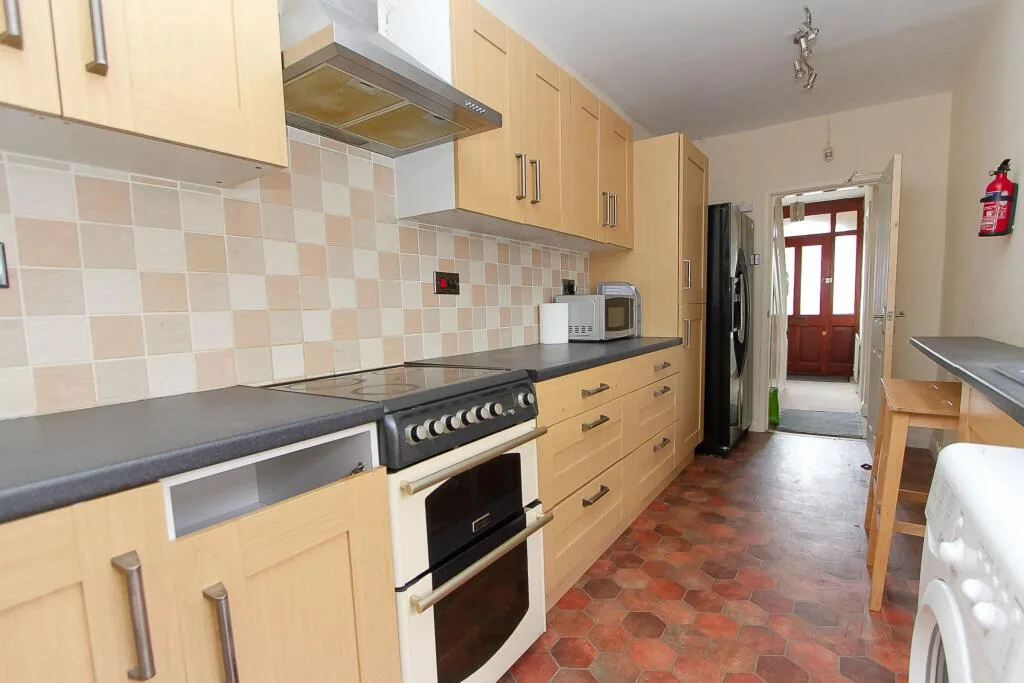 4 bedroom terraced house for rent
