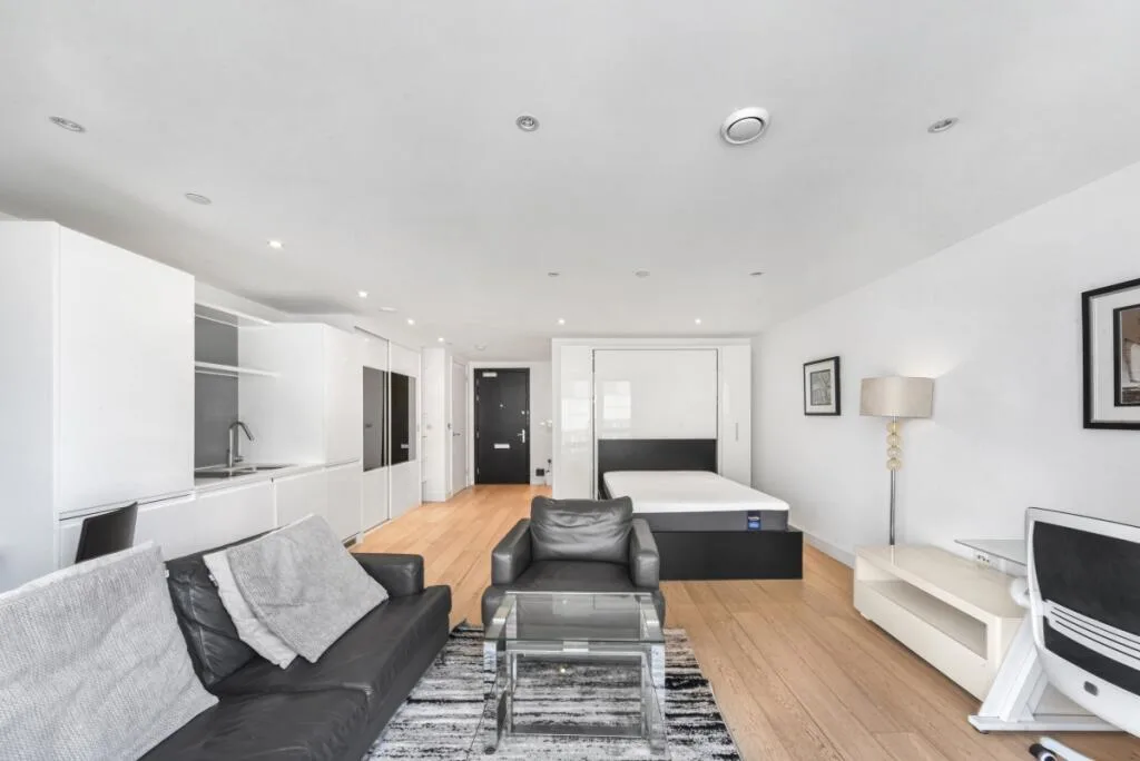 Studio apartment for rent