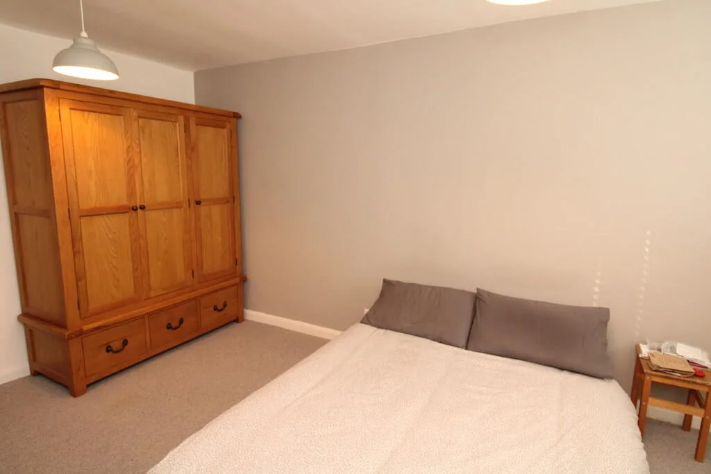 4 bedroom mews property for rent