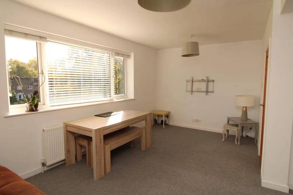 4 bedroom mews property for rent