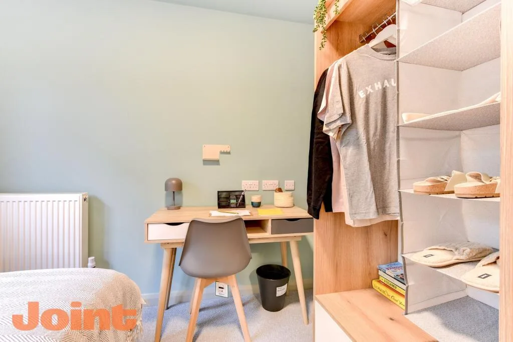 1 bedroom house share for rent