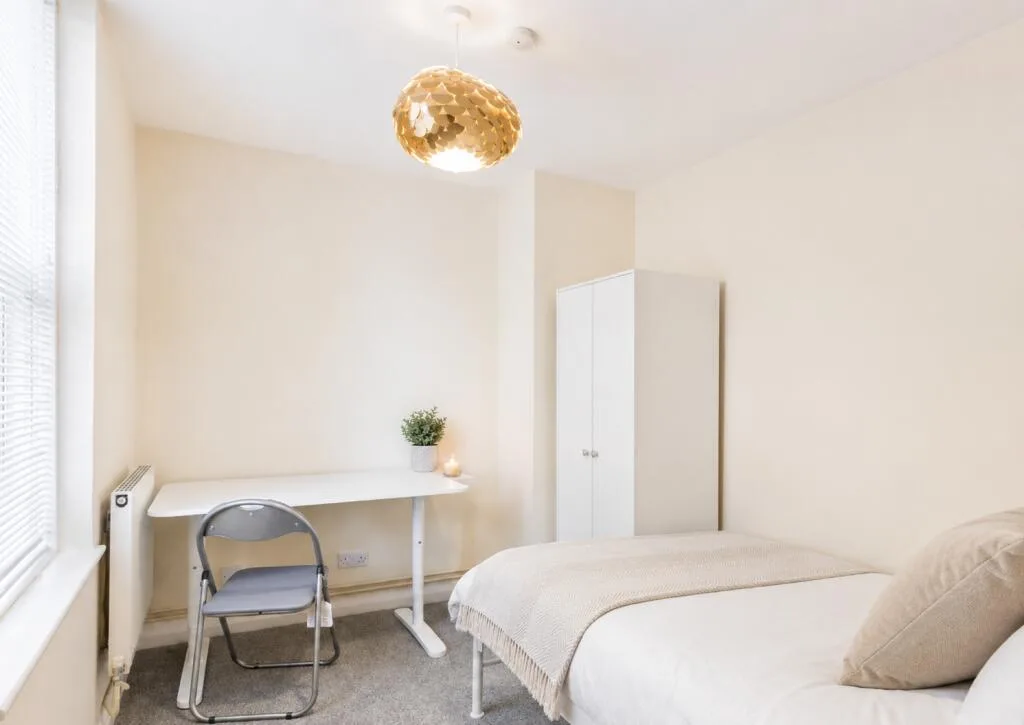 5 bedroom house for rent