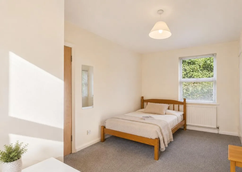 5 bedroom house for rent