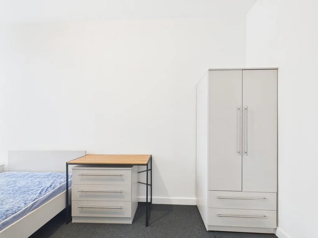1 bedroom flat share for rent