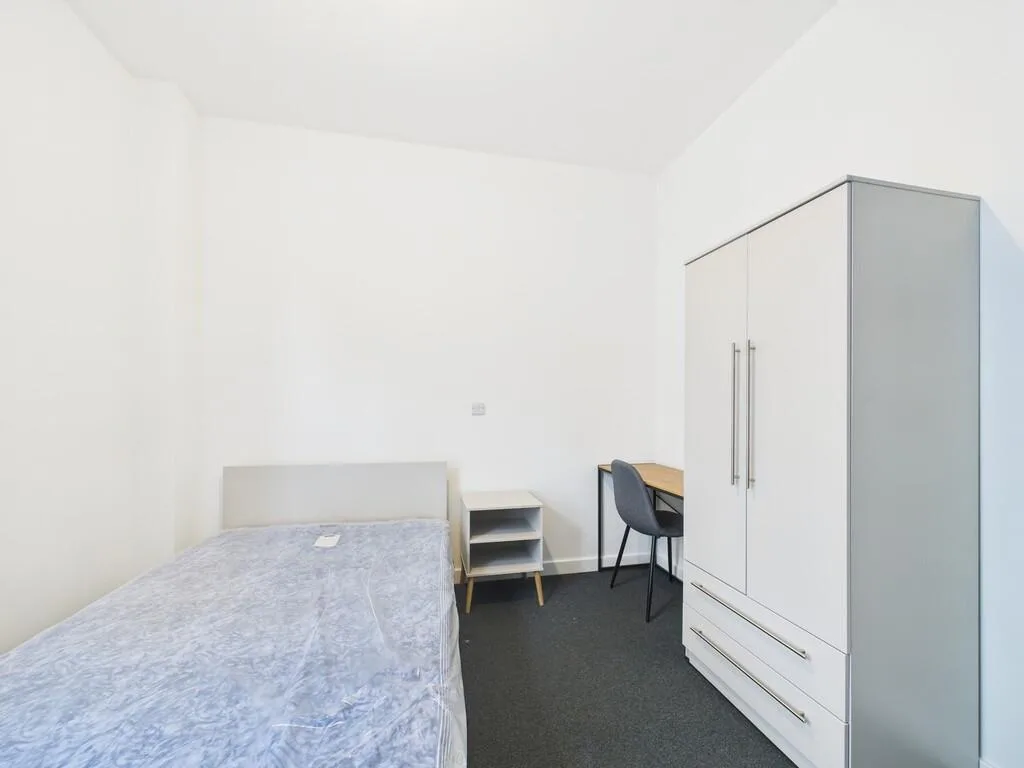 1 bedroom flat share for rent