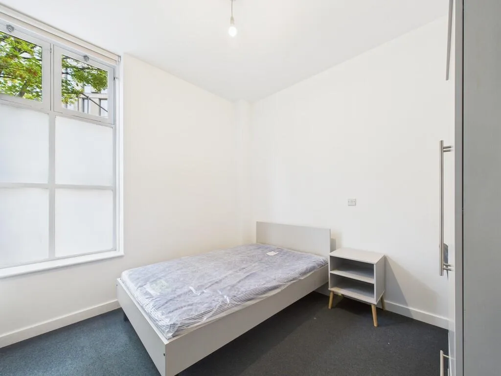 1 bedroom flat share for rent