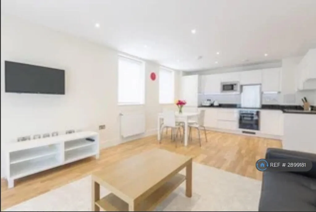 3 bedroom flat for rent