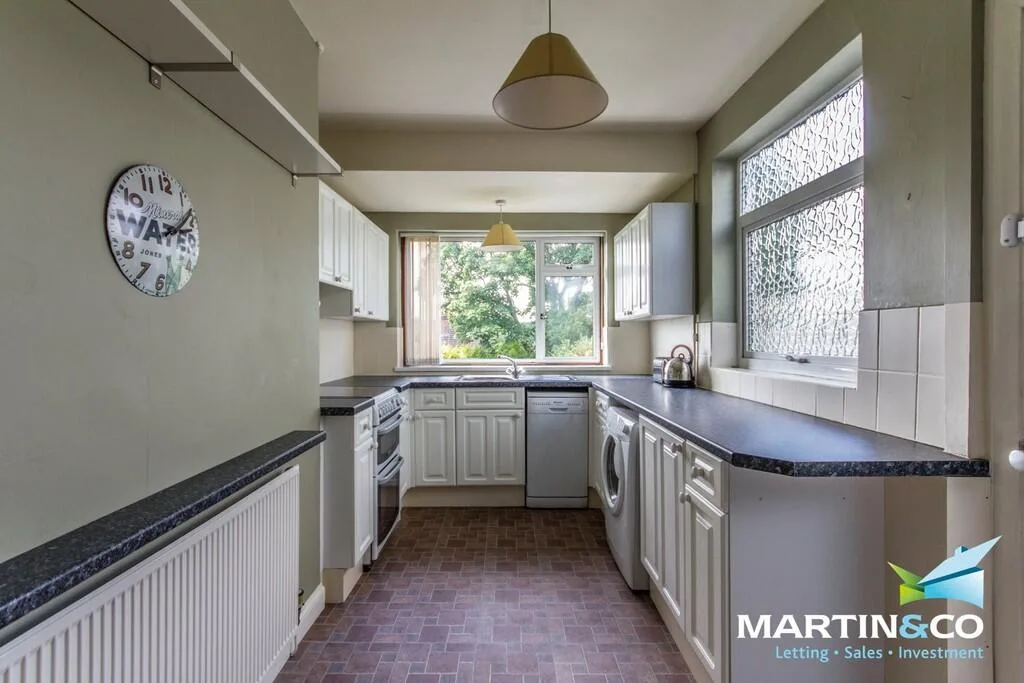 3 bedroom semi-detached house for rent