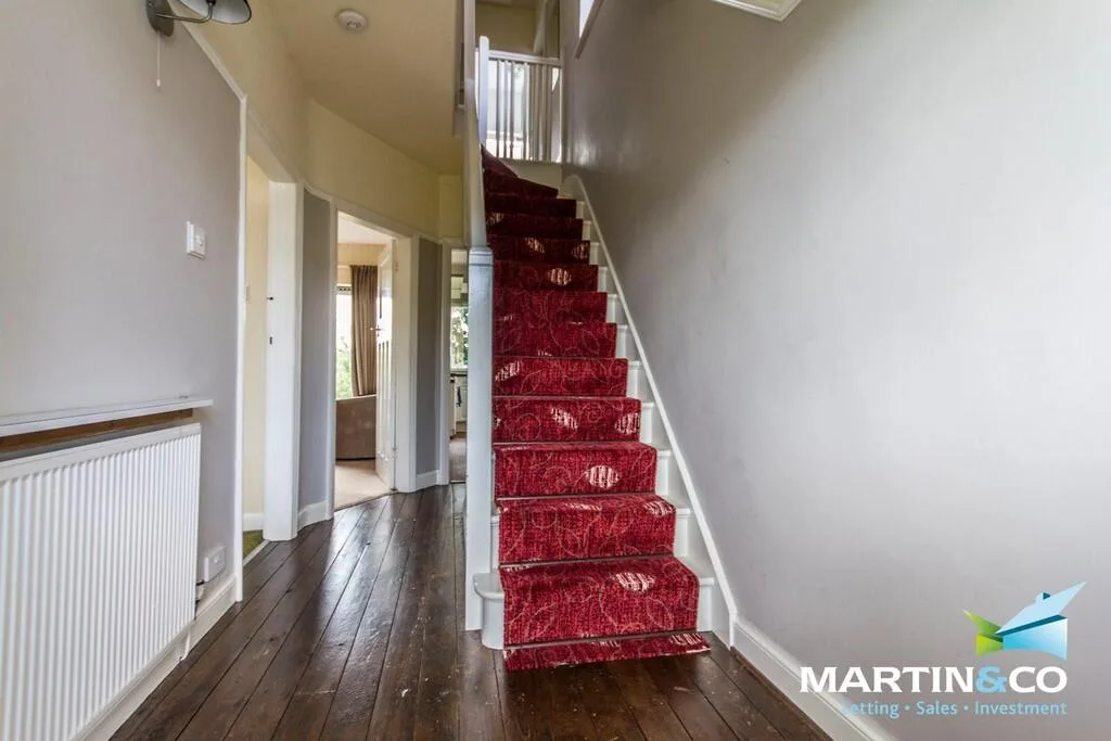 3 bedroom semi-detached house for rent