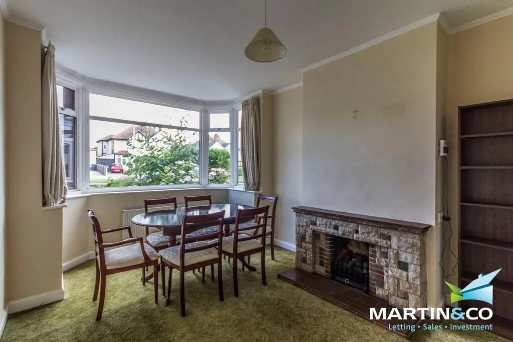3 bedroom semi-detached house for rent