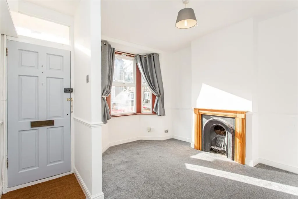 2 bedroom terraced house for rent