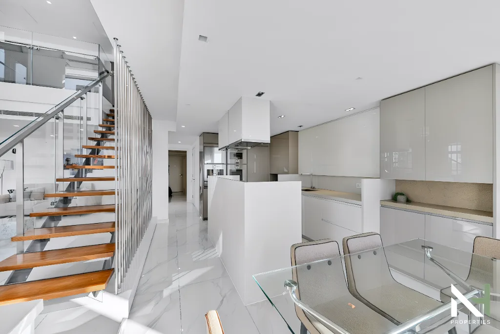 2 bedroom duplex for rent