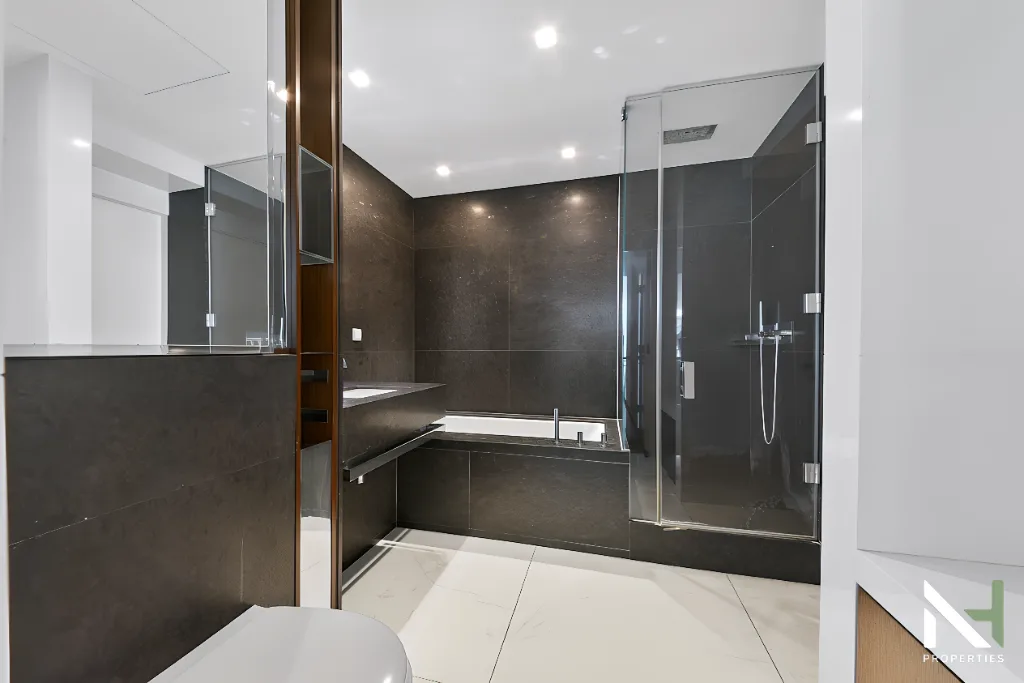 2 bedroom duplex for rent
