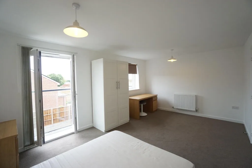 5 bedroom house for rent