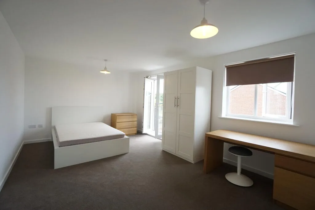 5 bedroom house for rent
