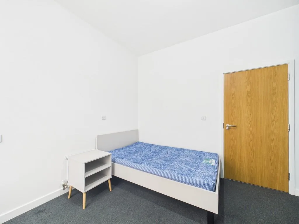 1 bedroom flat share for rent