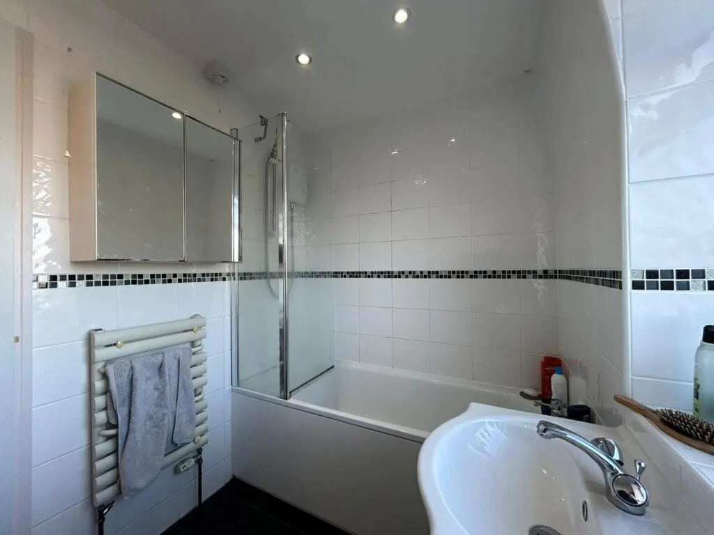 1 bedroom end of terrace house for rent