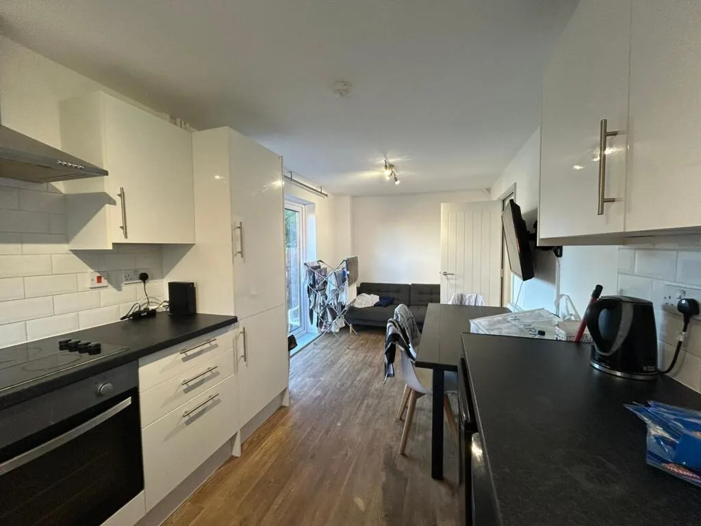 1 bedroom end of terrace house for rent