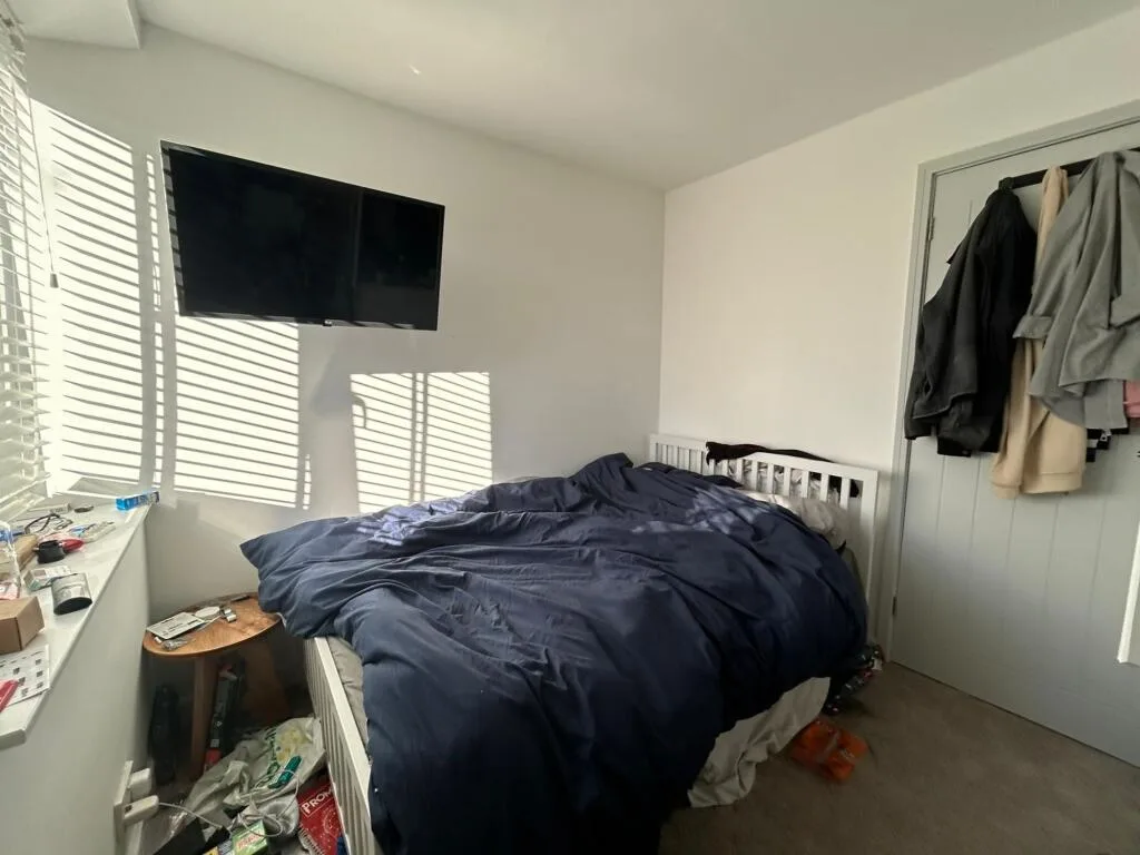 2 bedroom end of terrace house for rent