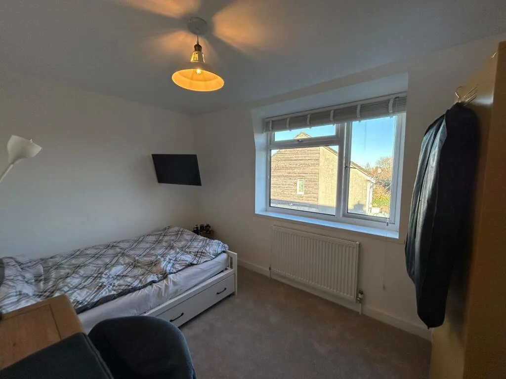 2 bedroom end of terrace house for rent