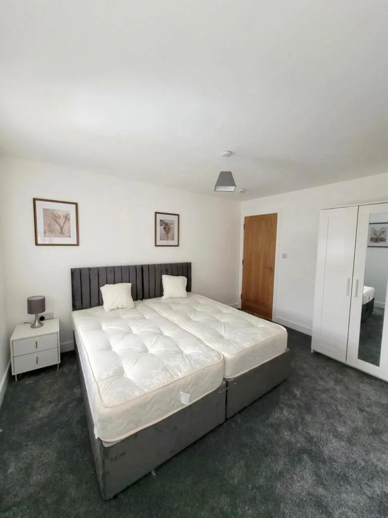 1 bedroom house share for rent
