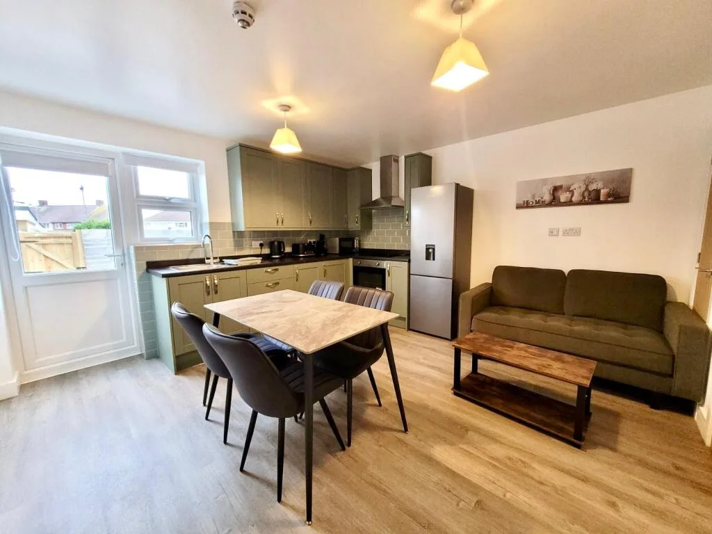 1 bedroom house share for rent