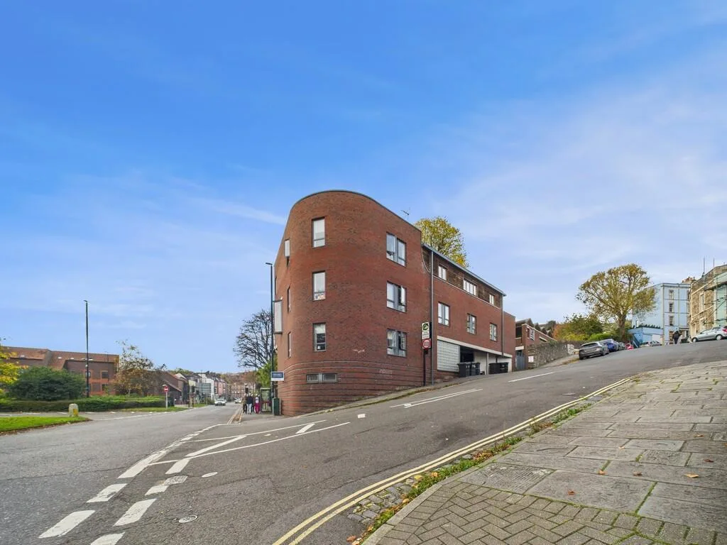 1 bedroom flat share for rent