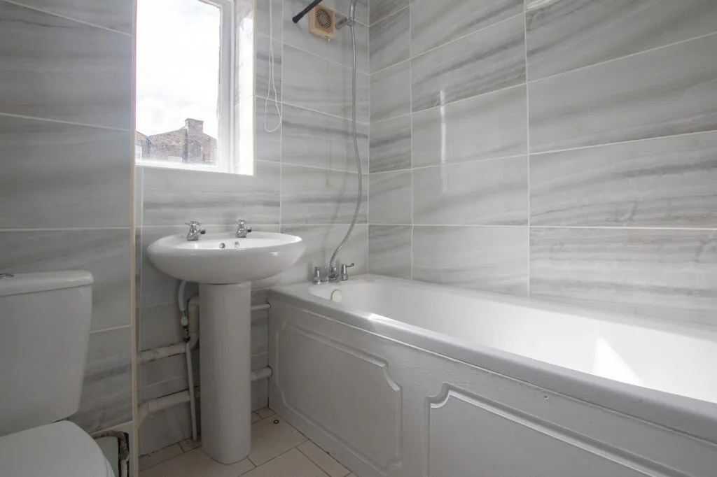 4 bedroom terraced house for rent