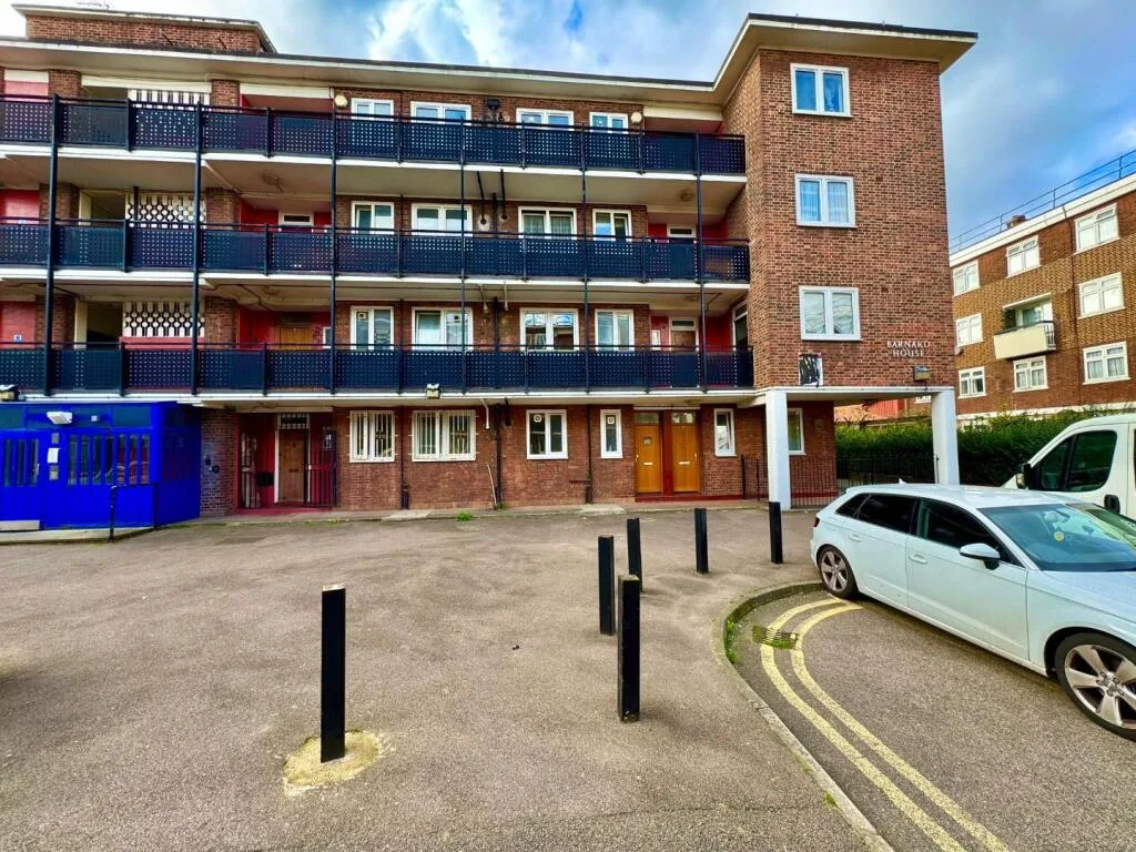 1 bedroom house share for rent