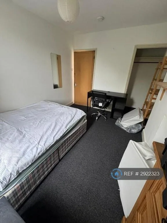 1 bedroom house share for rent